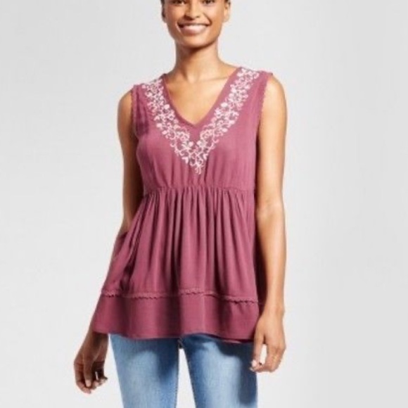 Knox Rose Tops - Knox Rose floral embroidered peplum tank